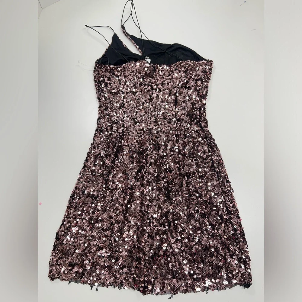 ASTR The Label Sequin Mini Dress Size Small New With Tags Rose Pink and Black - Picture 9 of 12
